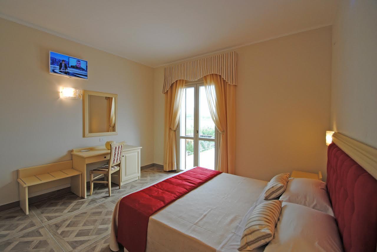 Il Salice Hotel Civitella Del Tronto Luaran gambar
